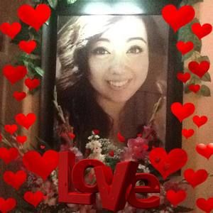 Meet your Posher, Claudia